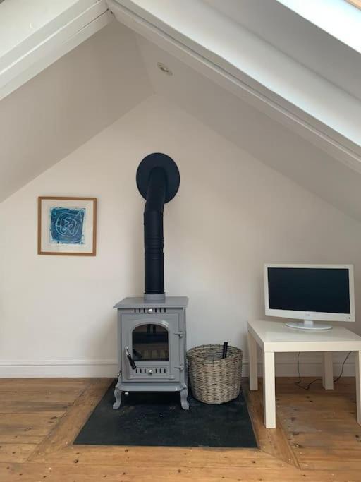 Amazing Seaside Loft Apartment With Sea Views . Sennen Cove Exterior photo